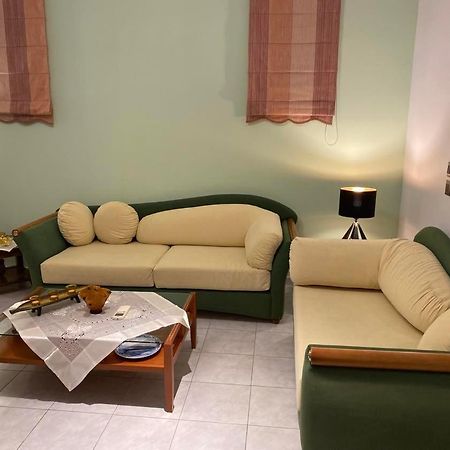 Villa Tzitzifies Kourouklata Buitenkant foto