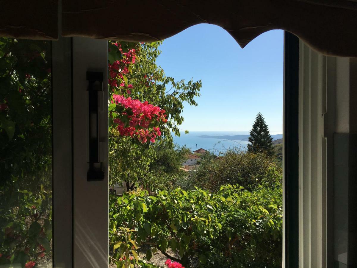 Villa Tzitzifies Kourouklata Buitenkant foto